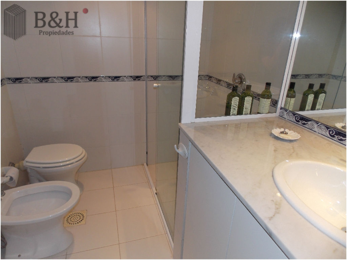 Apartamento ID.2503 - En Peninsula, con vista a brava y parrillero propio 