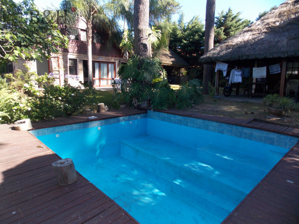 Casa ID.6286 - MANSA -PINARES PARADA 32 A 200METROS DE LA RAMBLA