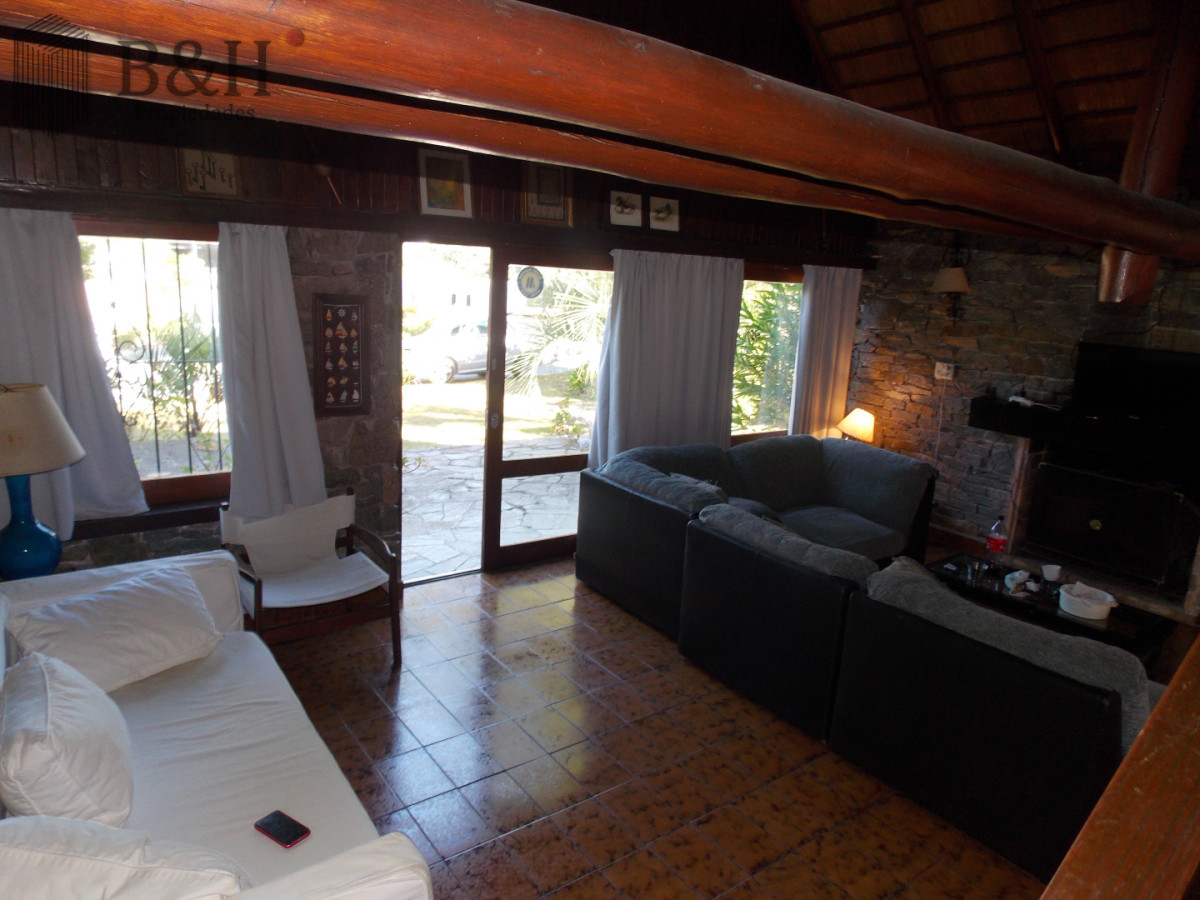 Casa ID.6286 - MANSA -PINARES PARADA 32 A 200METROS DE LA RAMBLA