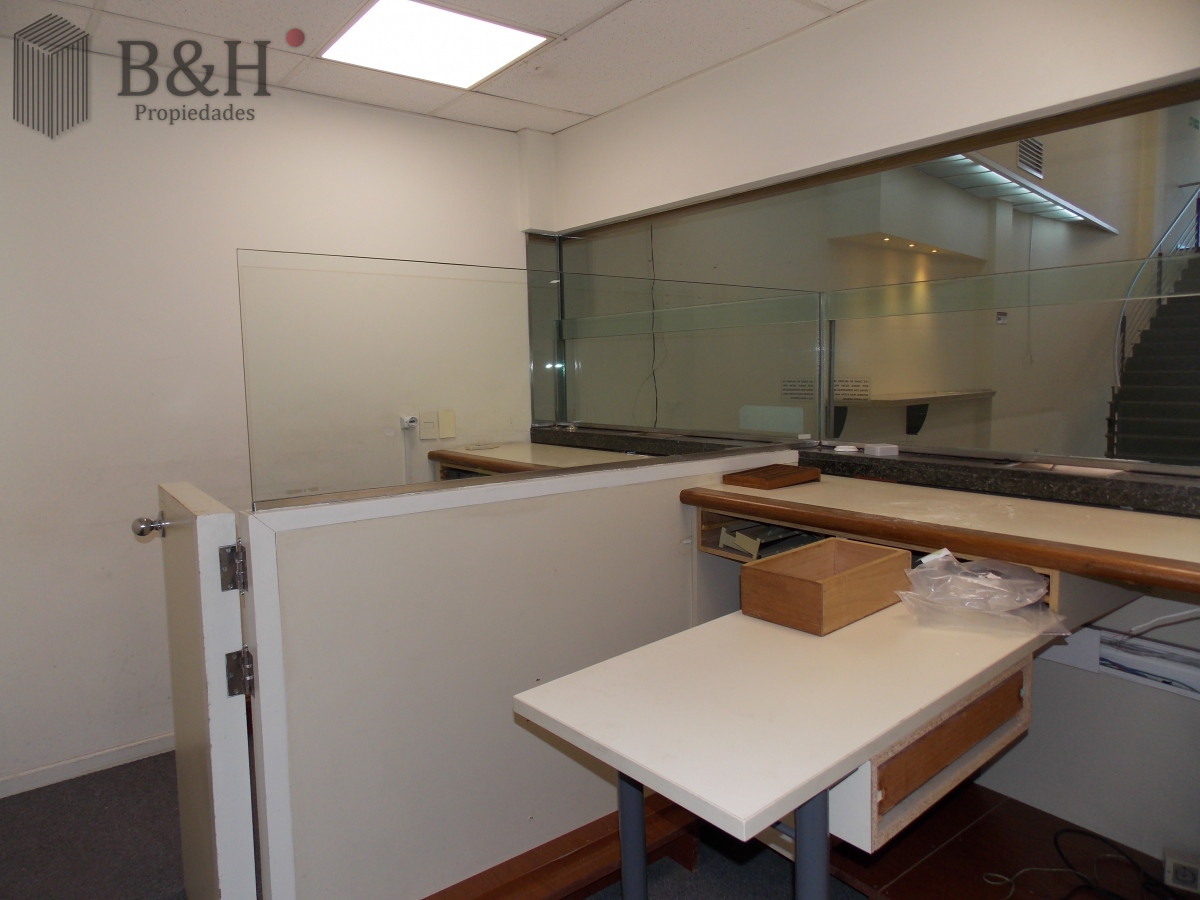Local Comercial ID.4651 - LOCAL EN EL CENTRO DE MALDONADO EN ALQUILER 