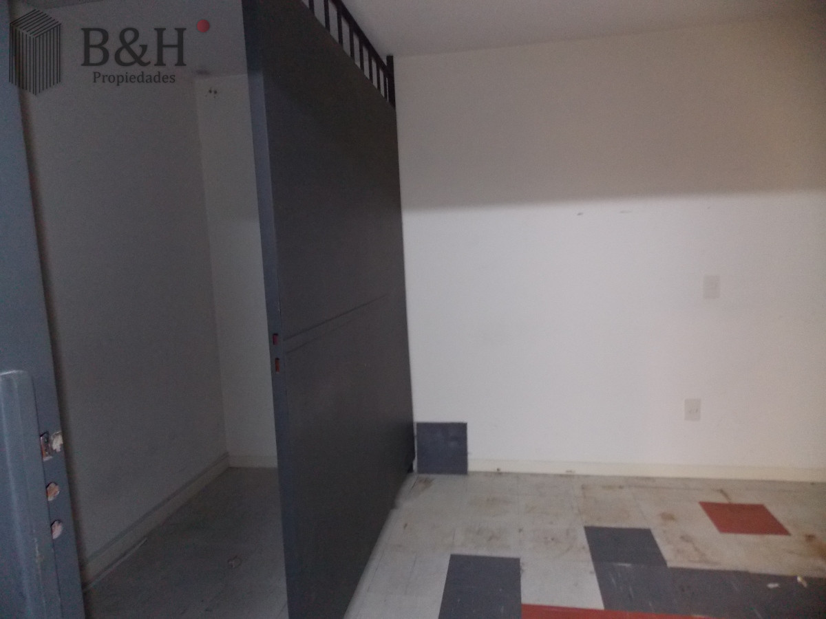 Local Comercial ID.4651 - LOCAL EN EL CENTRO DE MALDONADO EN ALQUILER 