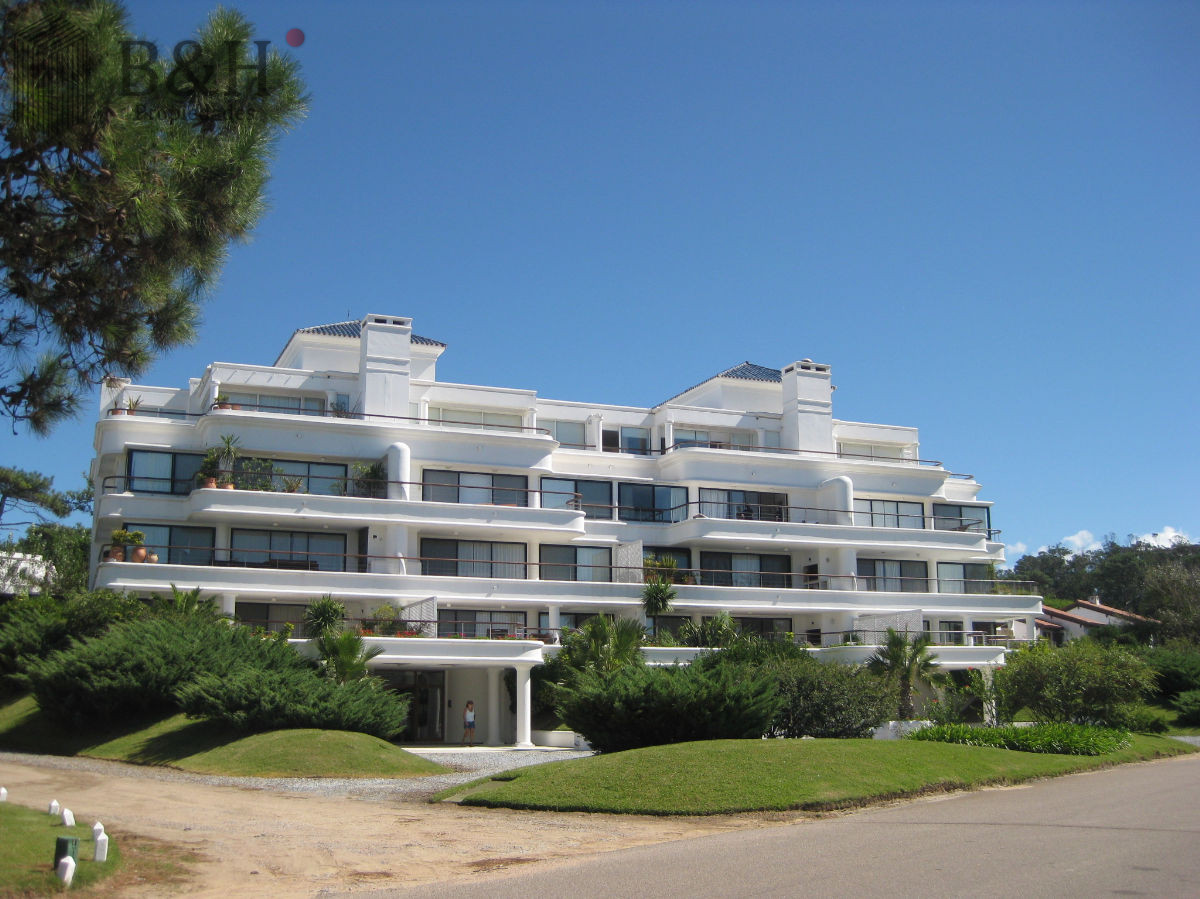 Apartamento ID.4433 - RINCON DEL INDIO A UNA CUADRA DE LA RAMBLA CON PARRILLERO PROPIO