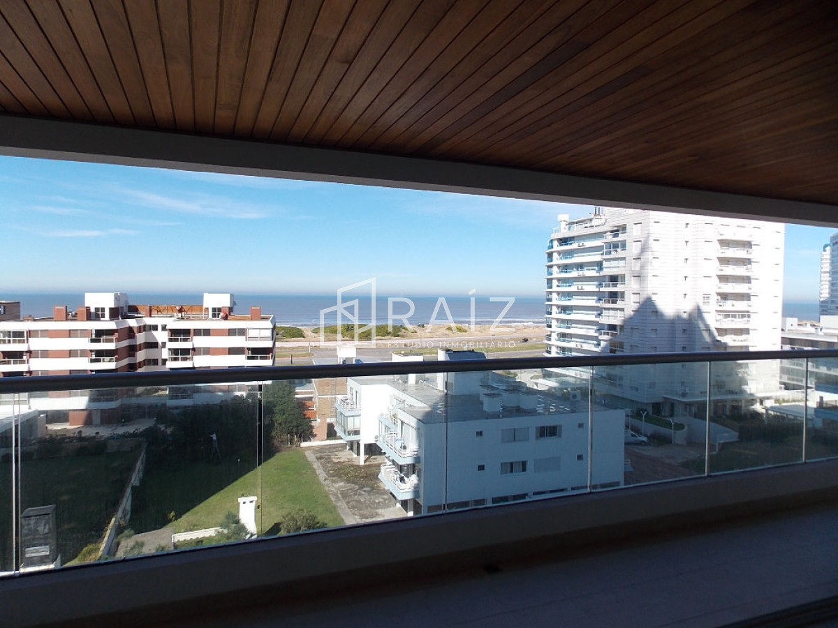 Apartamento ID.10536 - Apartamento en venta en Brava, 2 dormitorios y medio