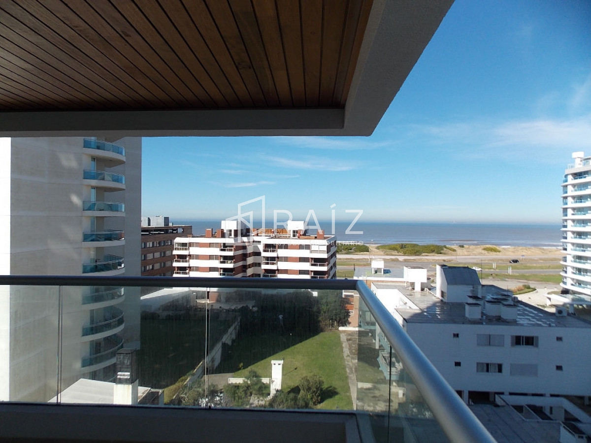 Apartamento ID.10536 - Apartamento en venta en Brava, 2 dormitorios y medio