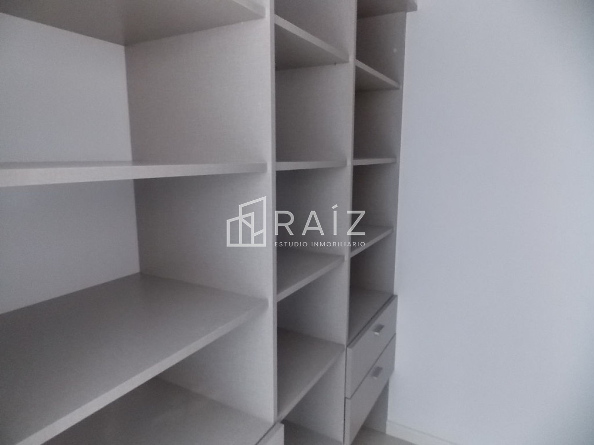 Apartamento ID.10536 - Apartamento en venta en Brava, 2 dormitorios y medio