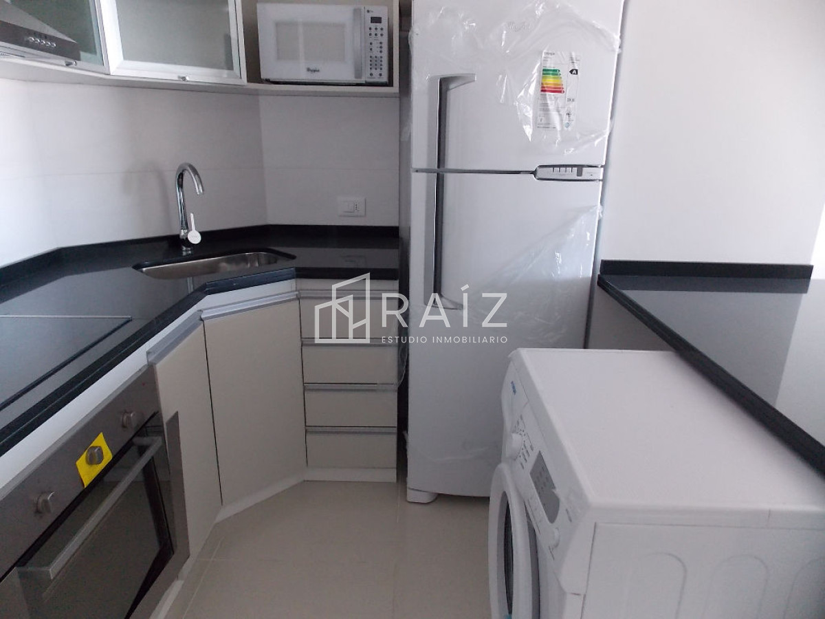 Apartamento ID.10536 - Apartamento en venta en Brava, 2 dormitorios y medio