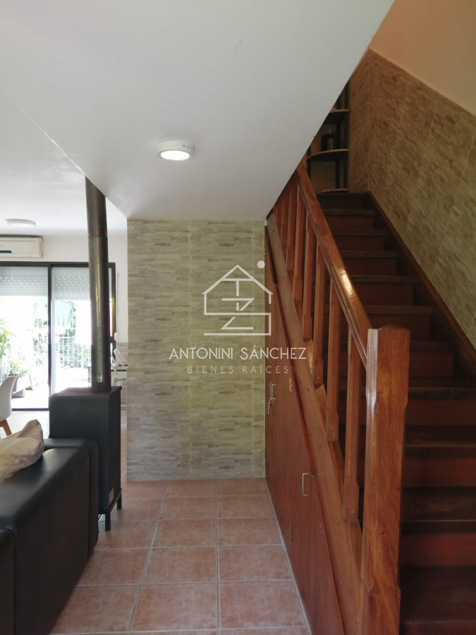 Apartamento ID.2423 - IMPERDIBLE!!! C PARRILLERO PROPIO DUPLEX TIPO CASA ZONA CANTEGRIL