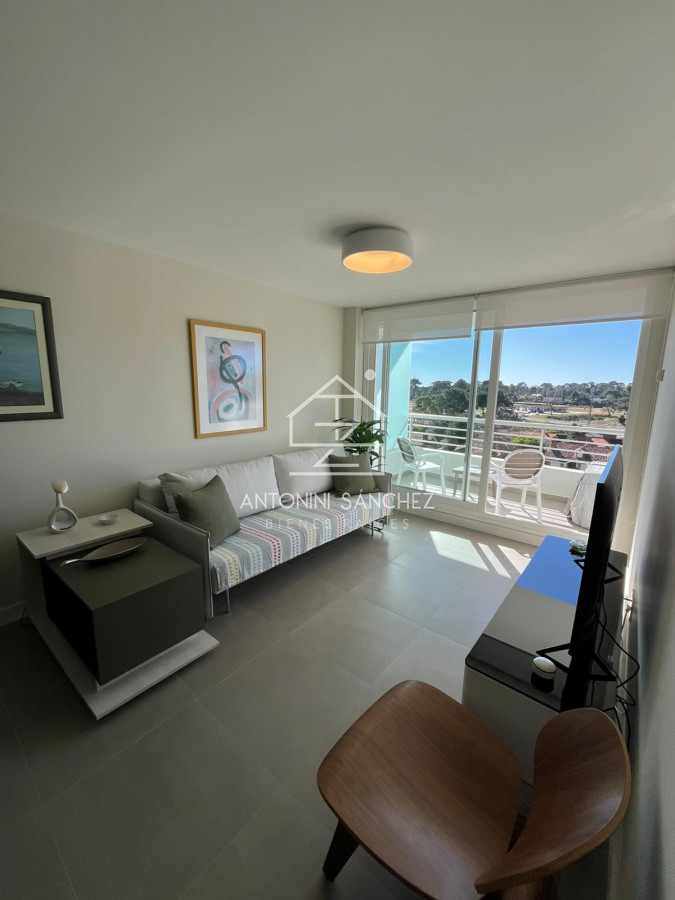 Apartamento ID.2657 - Venta Apartamento 1 Dormitorio Punta del Este Av Roosevelt