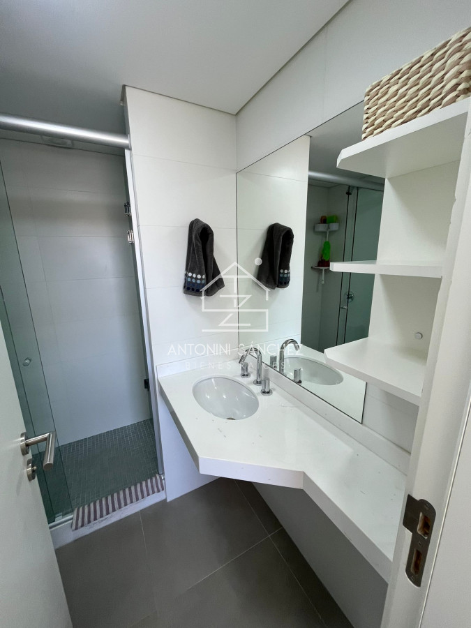 Apartamento ID.2657 - Venta Apartamento 1 Dormitorio Punta del Este Av Roosevelt