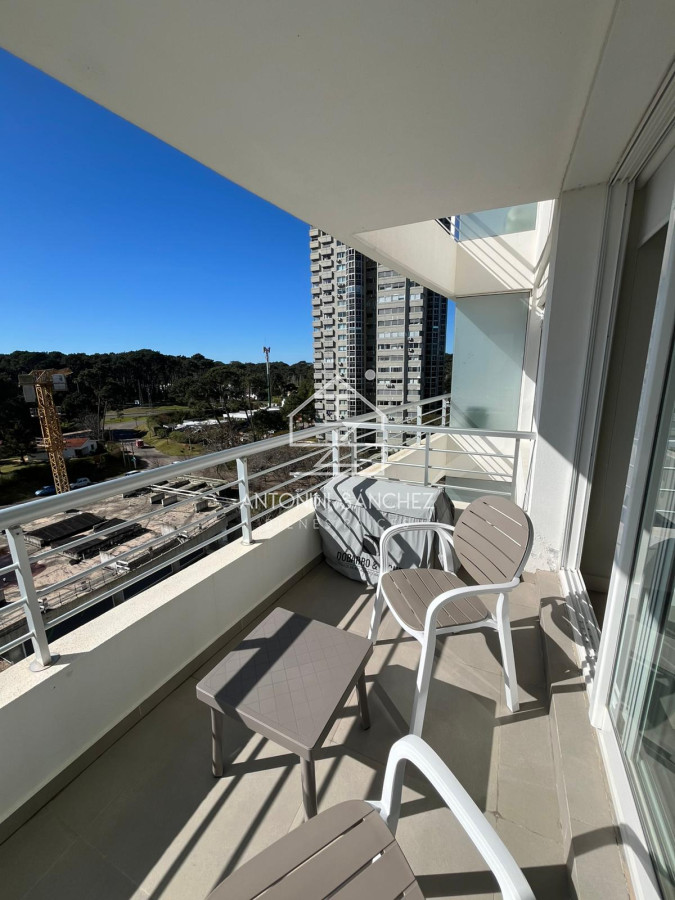Apartamento ID.2657 - Venta Apartamento 1 Dormitorio Punta del Este Av Roosevelt