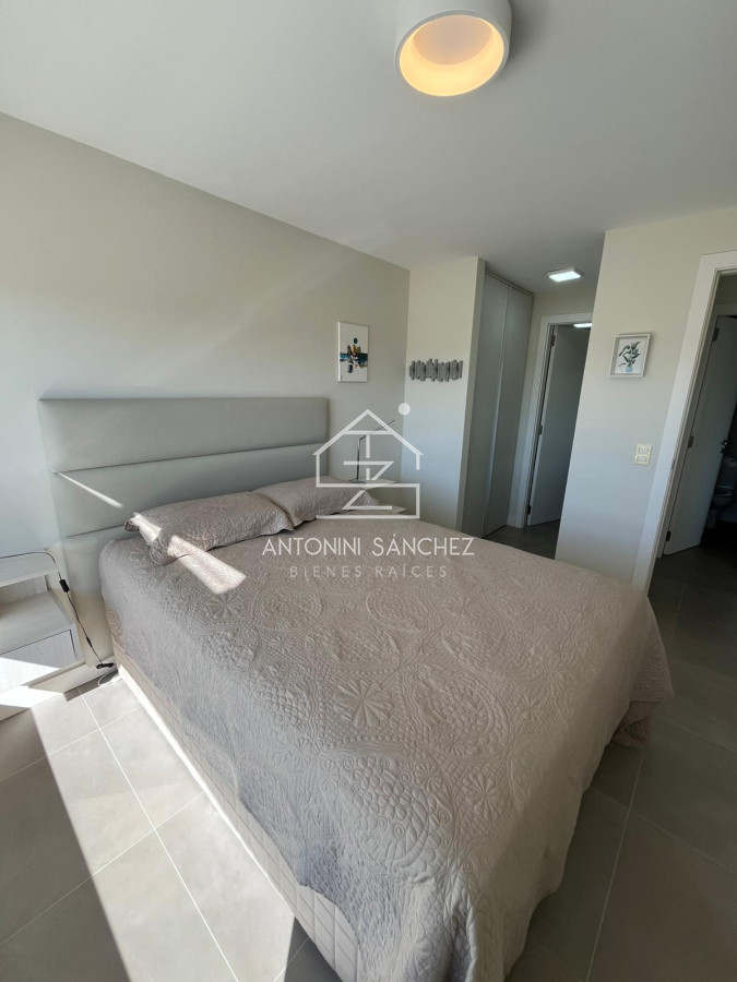 Apartamento ID.2657 - Venta Apartamento 1 Dormitorio Punta del Este Av Roosevelt