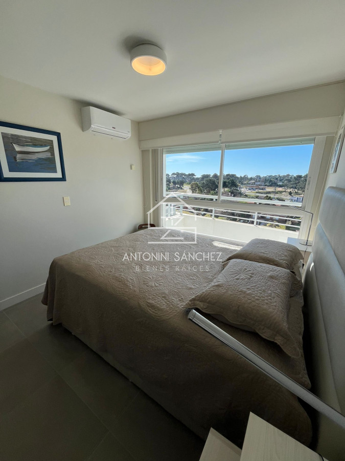 Apartamento ID.2657 - Venta Apartamento 1 Dormitorio Punta del Este Av Roosevelt