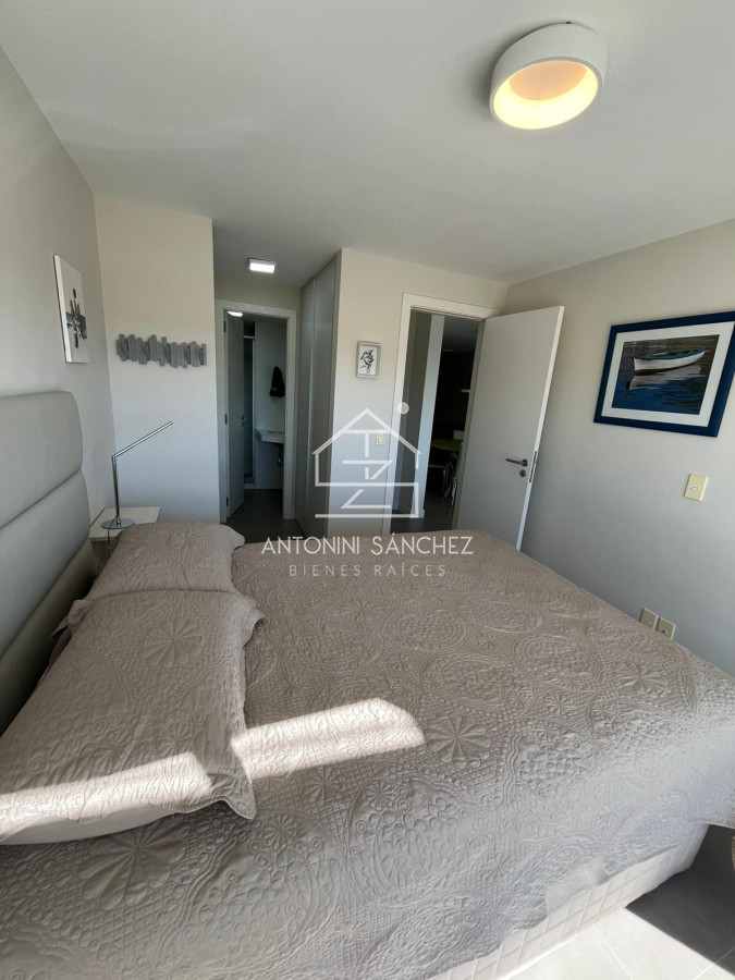 Apartamento ID.2657 - Venta Apartamento 1 Dormitorio Punta del Este Av Roosevelt