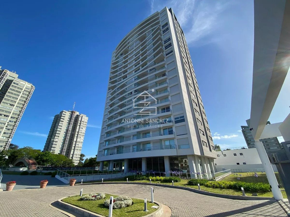 Apartamento ID.2657 - Venta Apartamento 1 Dormitorio Punta del Este Av Roosevelt