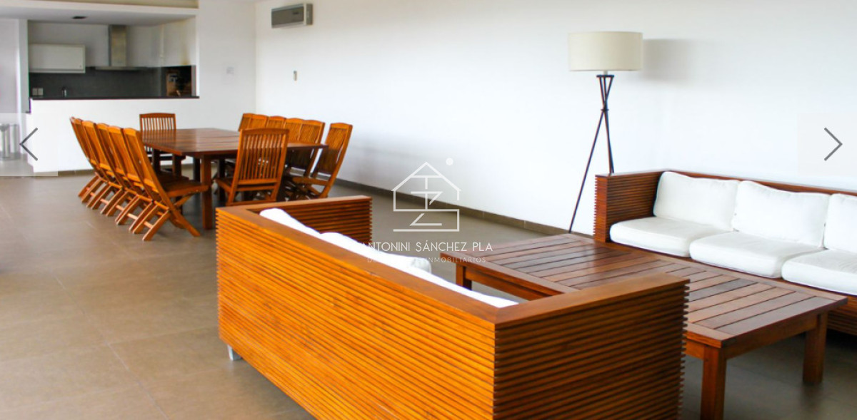 Apartamento ID.4726 - Brava 28 playa Brava con parrillero propio