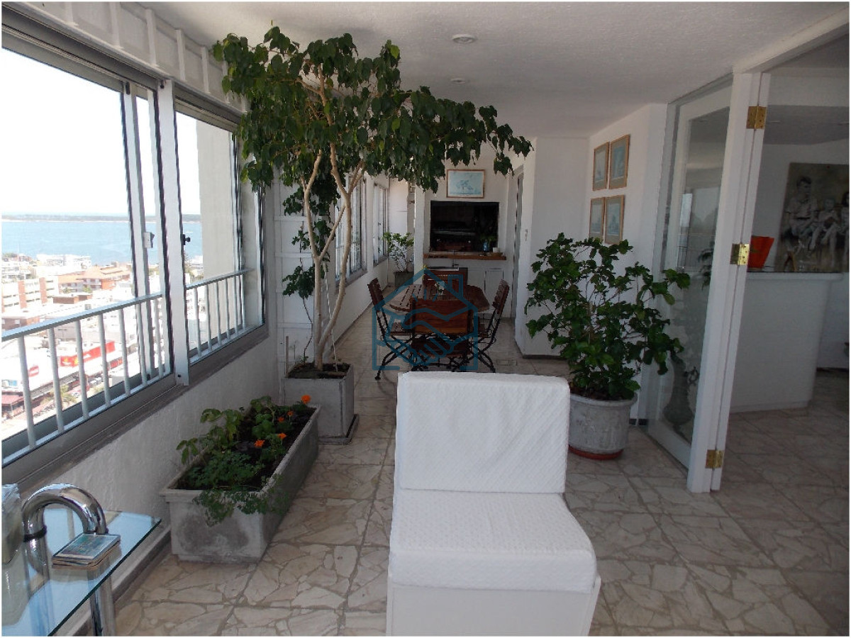 Apartamento ID.717/En-Peninsula,-con-vista-a-brava-y-parrillero-propio- - En Peninsula, con vista a brava y parrillero propio 