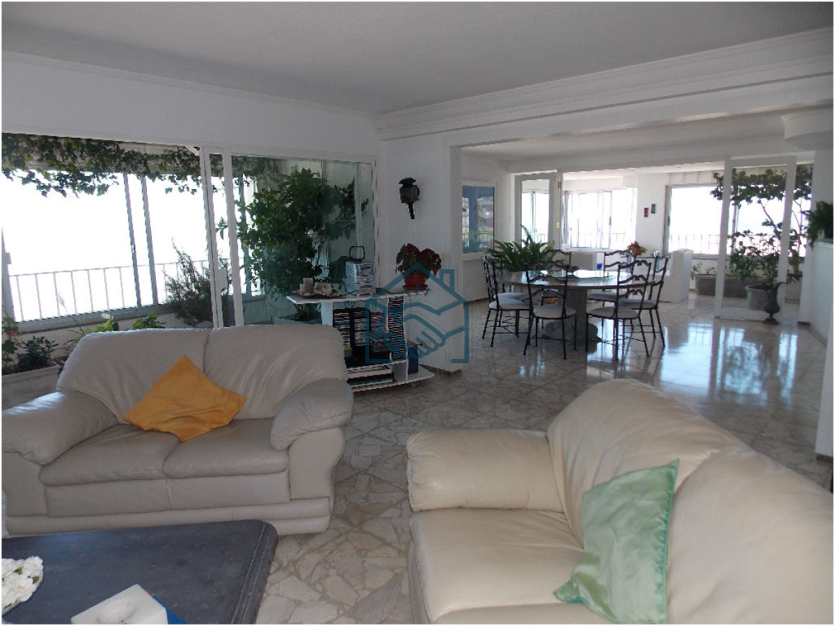 Apartamento ID.717/En-Peninsula,-con-vista-a-brava-y-parrillero-propio- - En Peninsula, con vista a brava y parrillero propio 