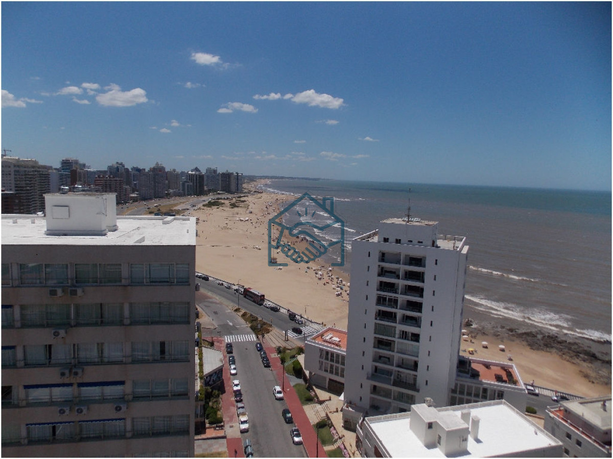 Apartamento ID.717/En-Peninsula,-con-vista-a-brava-y-parrillero-propio- - En Peninsula, con vista a brava y parrillero propio 