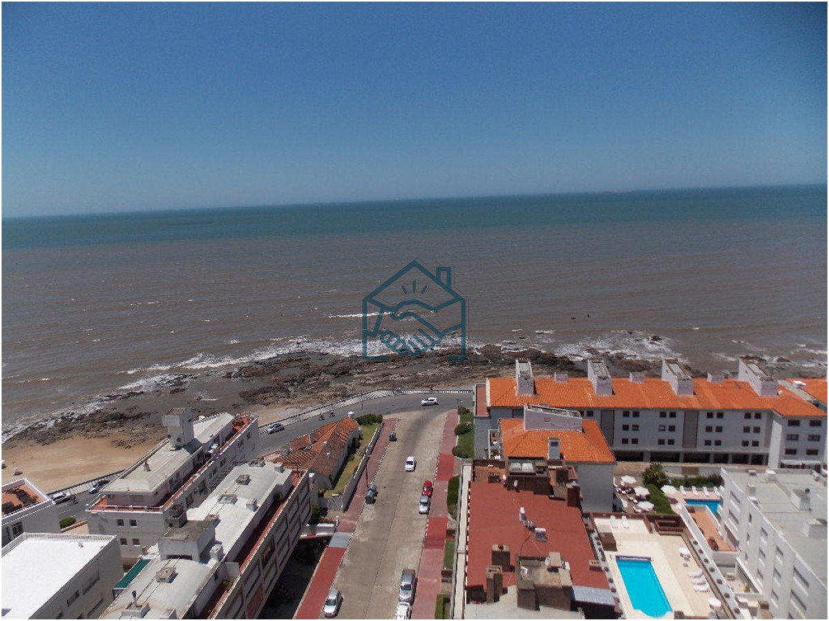 Apartamento ID.717/En-Peninsula,-con-vista-a-brava-y-parrillero-propio- - En Peninsula, con vista a brava y parrillero propio 