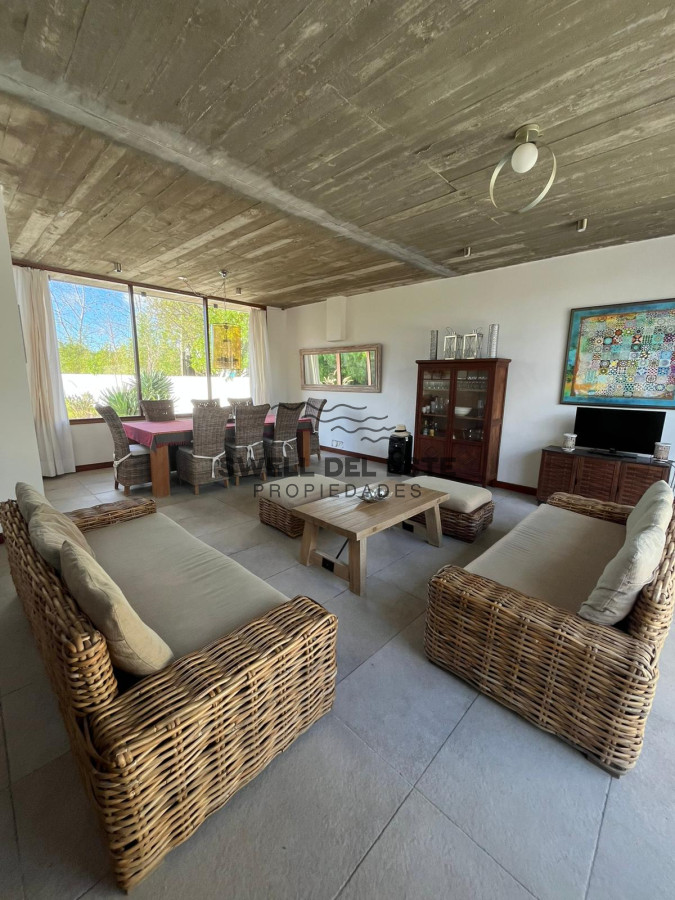 Casa ID.63 - MANANTIALES A 2 CUADRAS DEL MAR