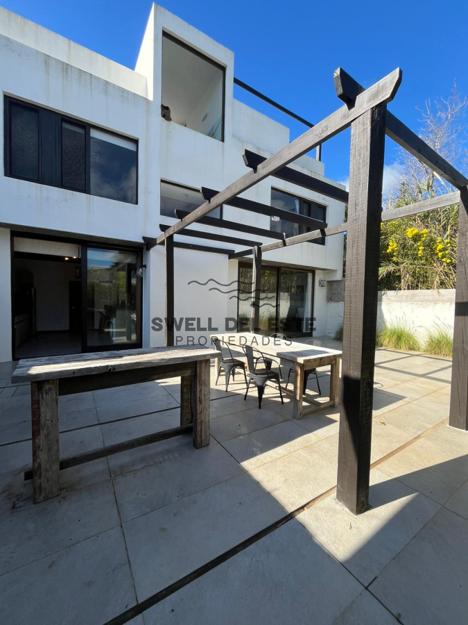 Casa ID.63 - MANANTIALES A 2 CUADRAS DEL MAR