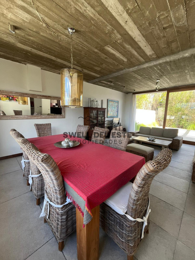 Casa ID.63 - MANANTIALES A 2 CUADRAS DEL MAR