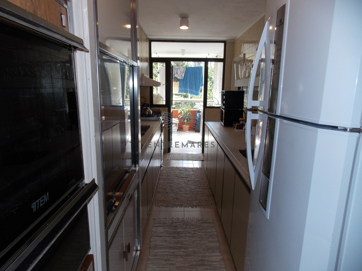 Apartamento ID.160 - MUY BUEN APARTAMENTO FRENTE AL MAR
