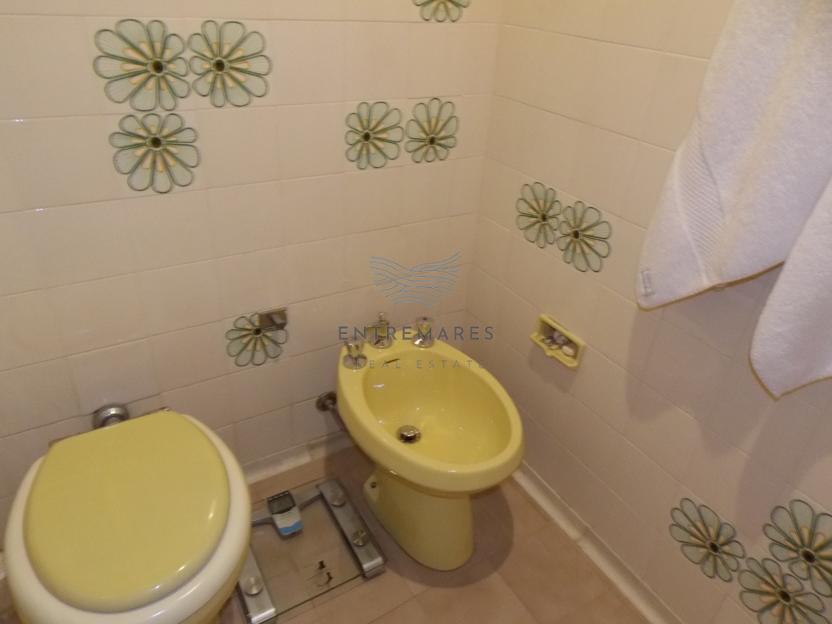 Apartamento ID.160 - MUY BUEN APARTAMENTO FRENTE AL MAR
