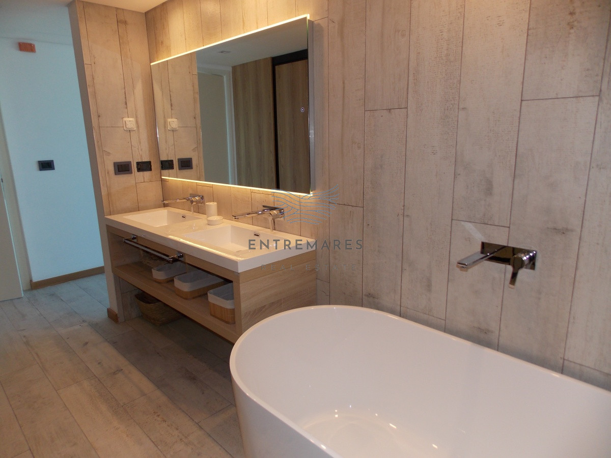 Apartamento ID.246 - BRAVA - EDIFICIO SURFSIDE PUNTA DEL ESTE 