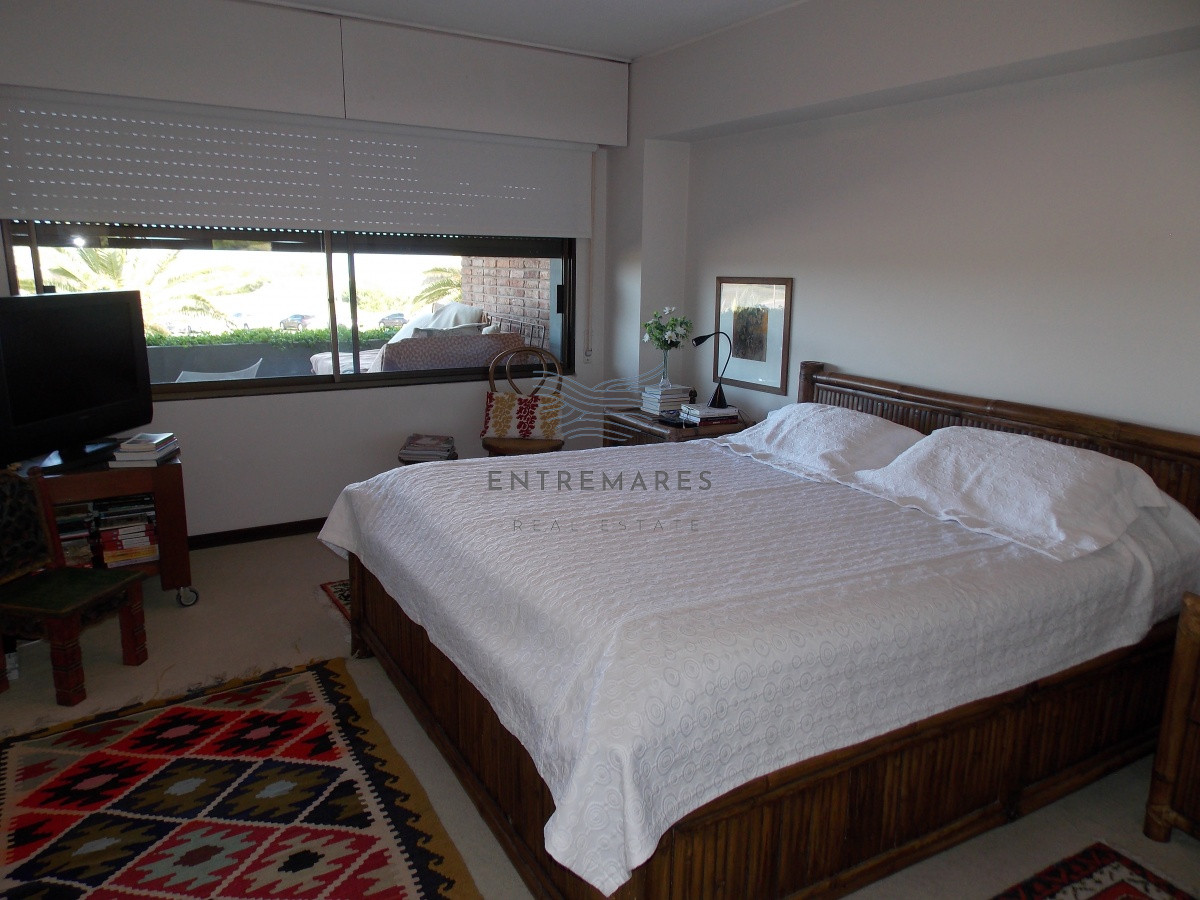 Apartamento ID.160 - MUY BUEN APARTAMENTO FRENTE AL MAR