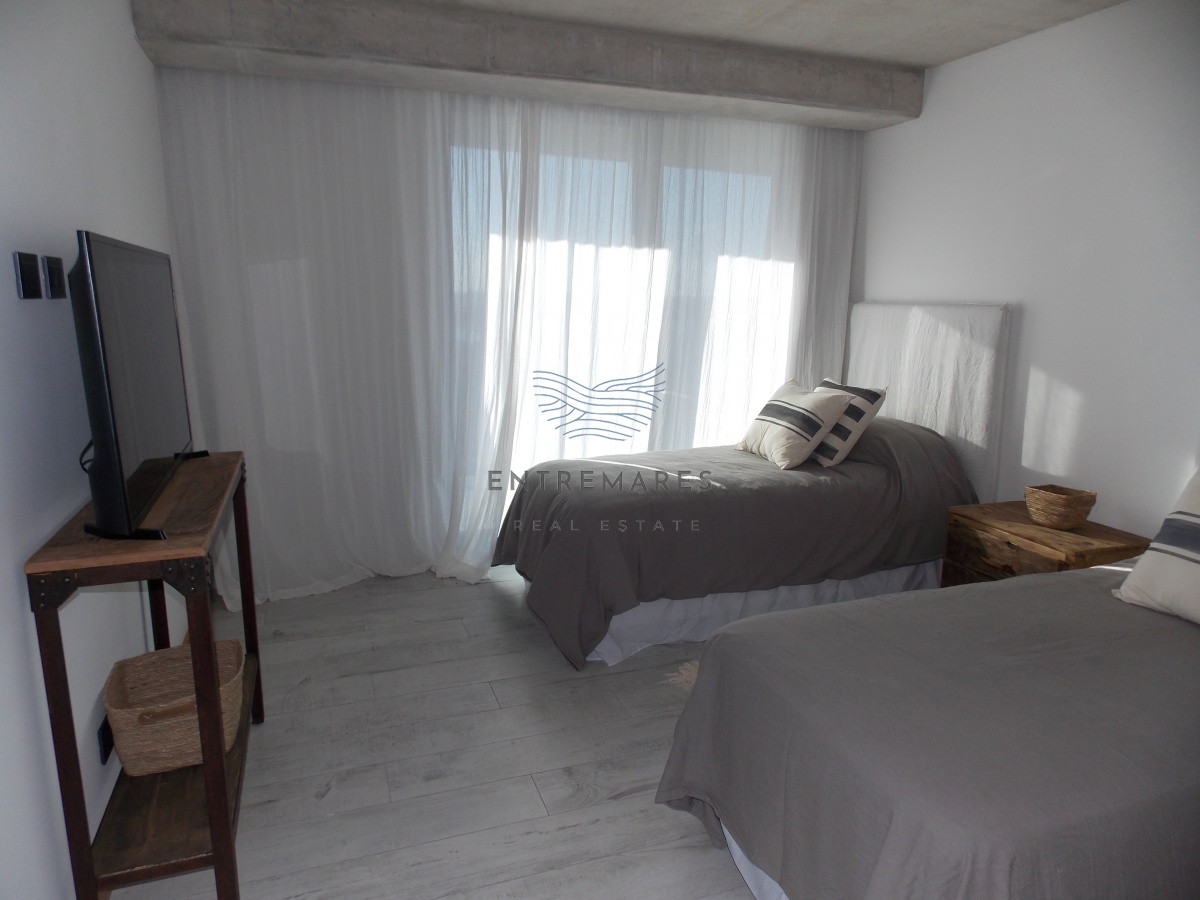 Apartamento ID.245 - BRAVA - EDIFICIO SURFSIDE PUNTA DEL ESTE 