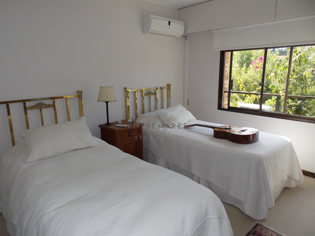 Apartamento ID.160 - MUY BUEN APARTAMENTO FRENTE AL MAR