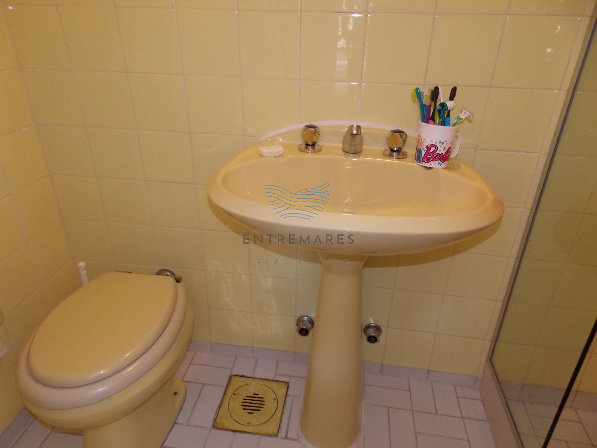 Apartamento ID.160 - MUY BUEN APARTAMENTO FRENTE AL MAR