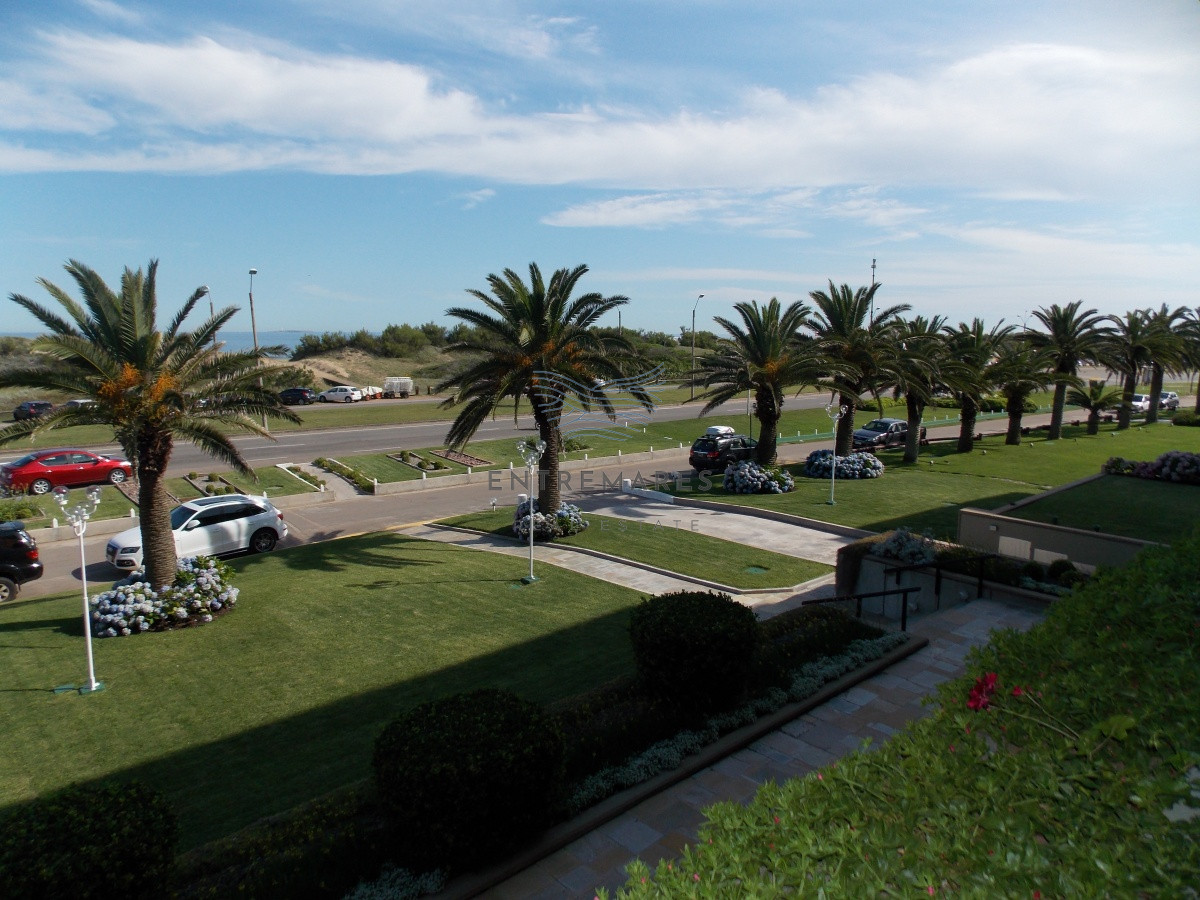 Apartamento ID.160 - MUY BUEN APARTAMENTO FRENTE AL MAR