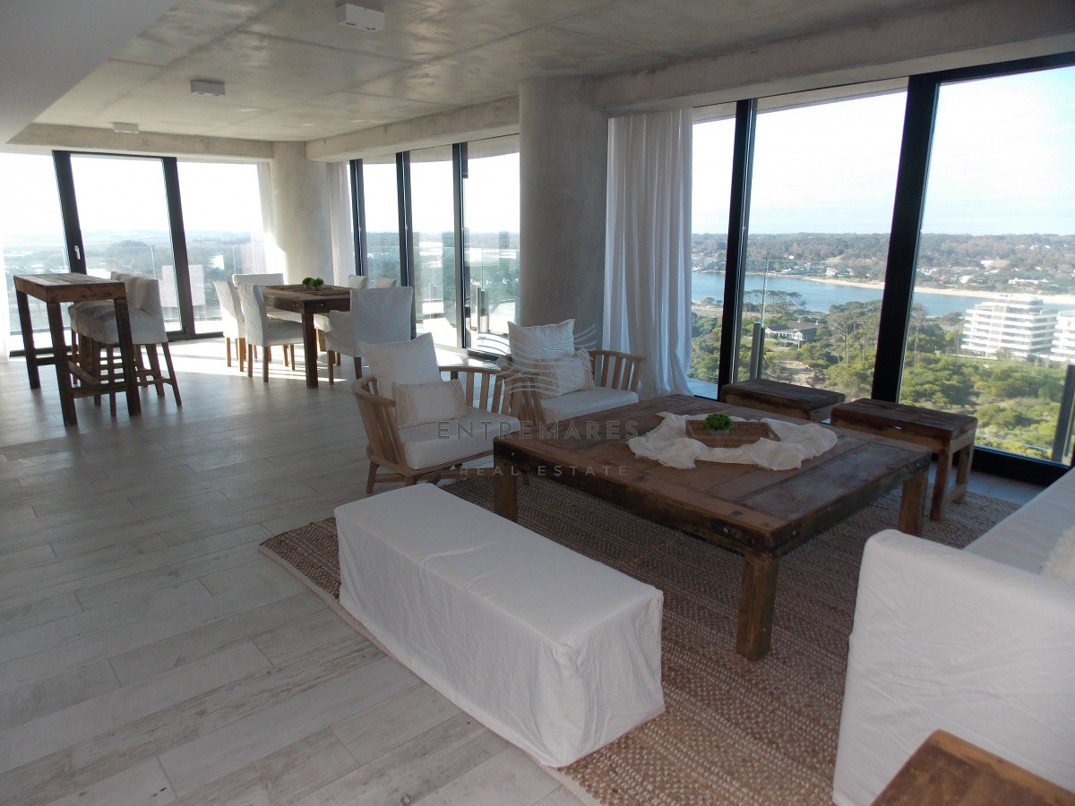 Apartamento ID.245 - BRAVA - EDIFICIO SURFSIDE PUNTA DEL ESTE 
