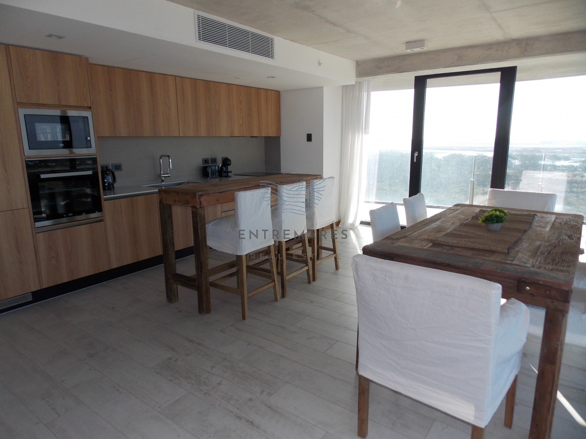Apartamento ID.245 - BRAVA - EDIFICIO SURFSIDE PUNTA DEL ESTE 