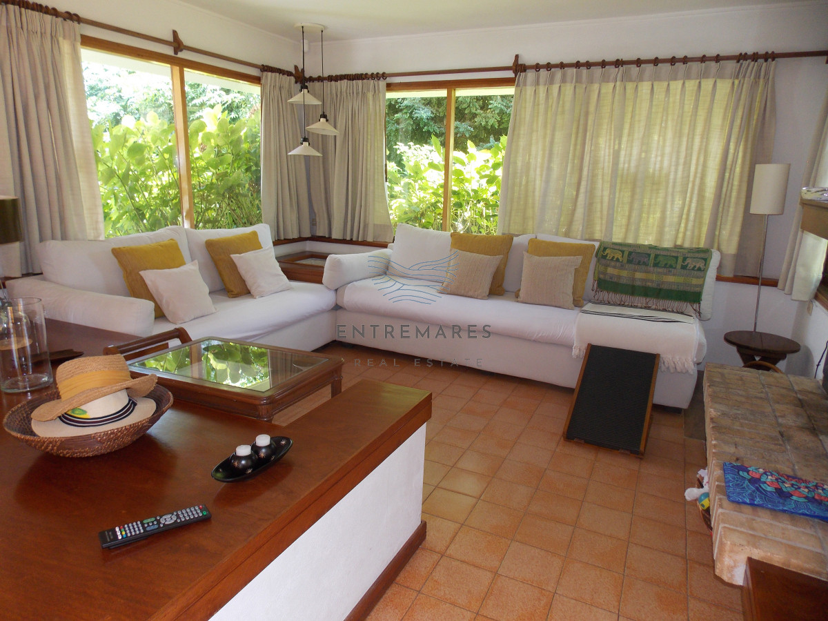 Casa ID.93 - Muy linda casa a 100 mts. del mar