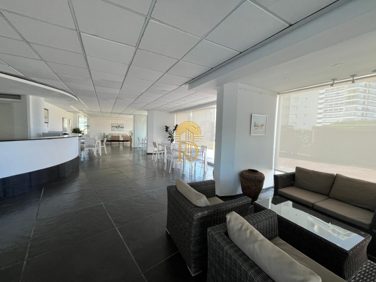 BRAVA, A 100 MTS DEL MAR. COMODO APARTAMENTO CON MUY BUENOS SERVICIOS -id-930-18