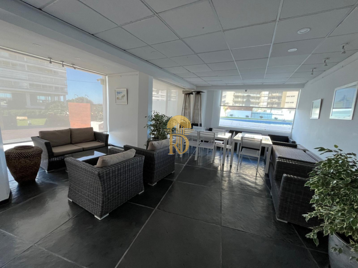 BRAVA, A 100 MTS DEL MAR. COMODO APARTAMENTO CON MUY BUENOS SERVICIOS -id-930-20