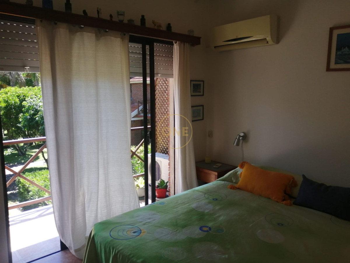 Apartamento ID.2081 - IMPERDIBLE!!! C PARRILLERO PROPIO DUPLEX TIPO CASA ZONA CANTEGRIL