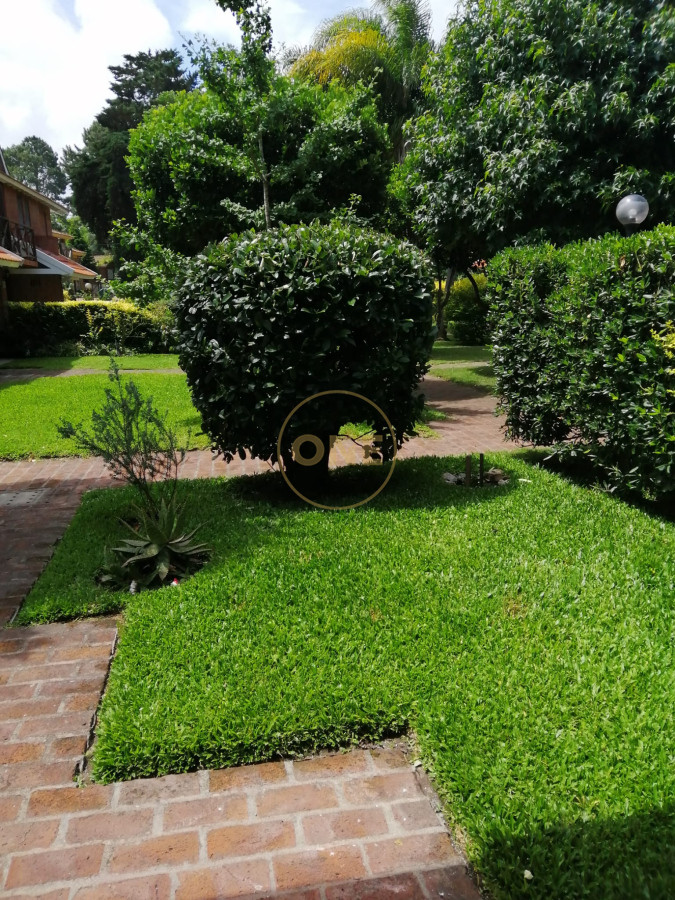 Apartamento ID.2081 - IMPERDIBLE!!! C PARRILLERO PROPIO DUPLEX TIPO CASA ZONA CANTEGRIL