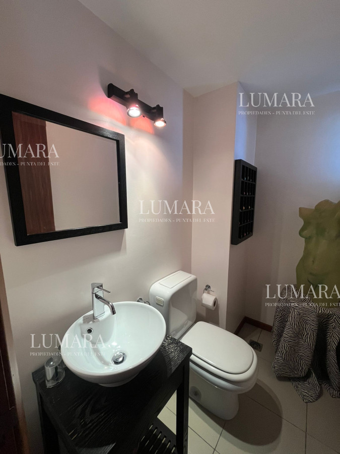 Apartamento ID.2806 - Apartamento en Mansa - Frente al Mar !!