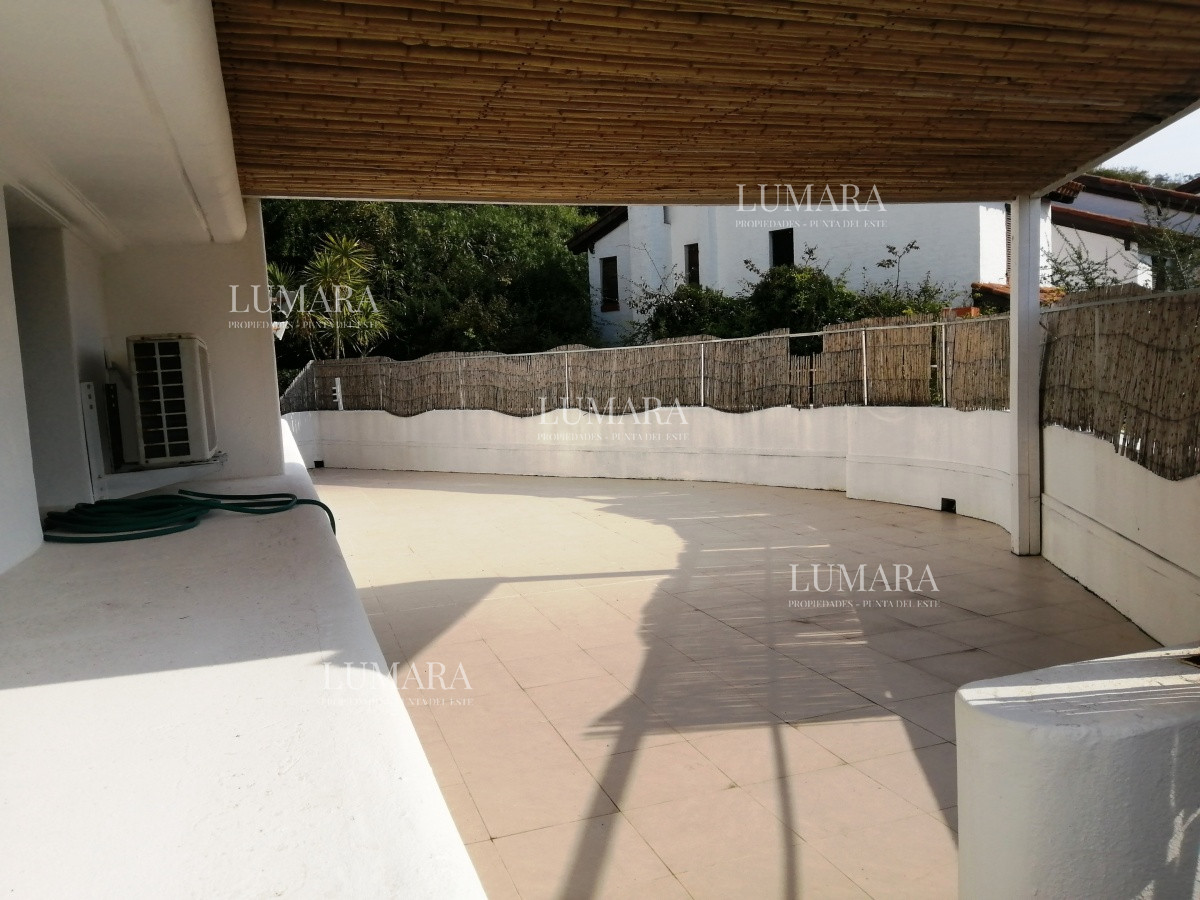 Apartamento ID.1136 - RINCON DEL INDIO A UNA CUADRA DE LA RAMBLA CON PARRILLERO PROPIO