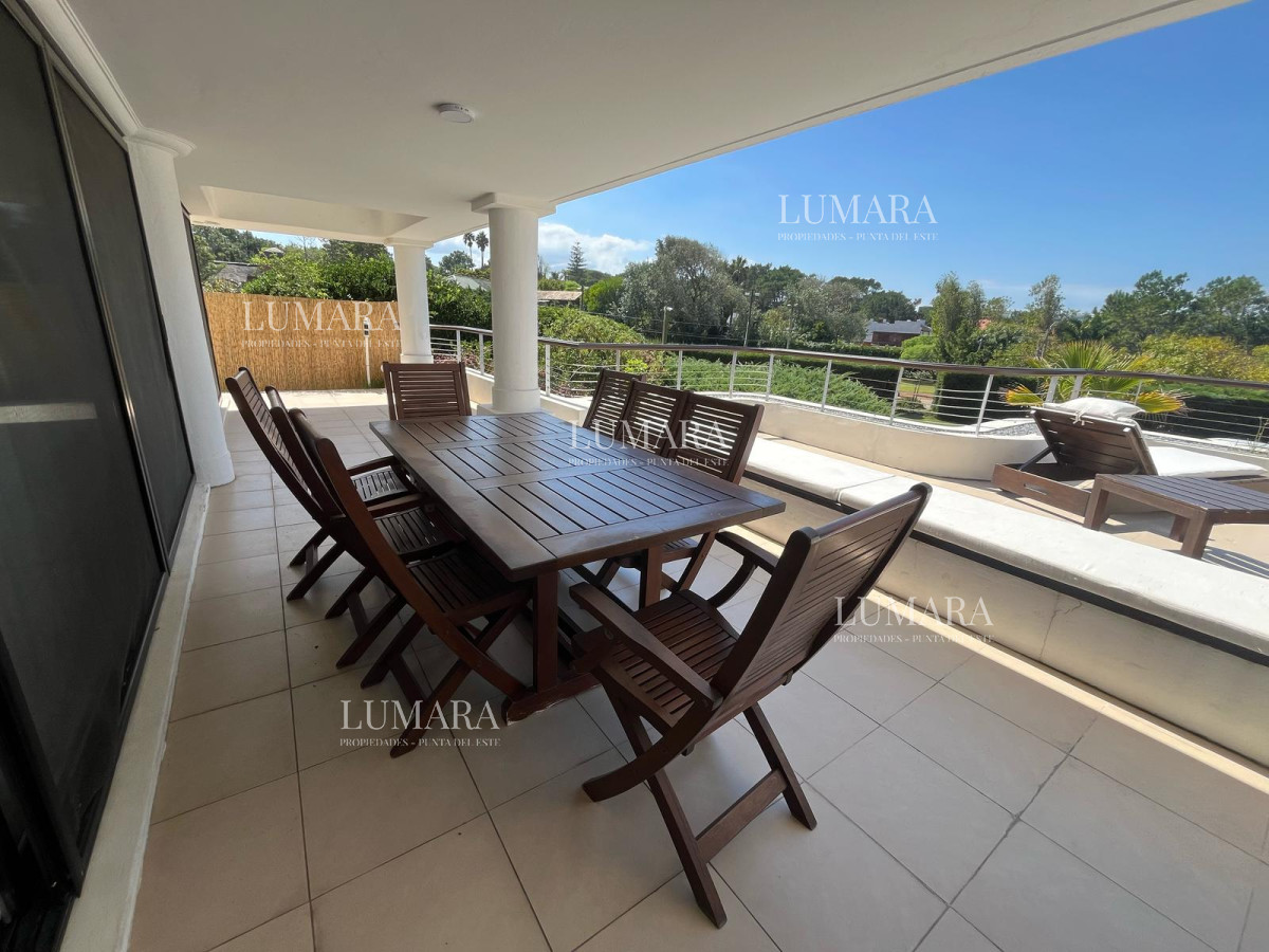 Apartamento ID.1136 - RINCON DEL INDIO A UNA CUADRA DE LA RAMBLA CON PARRILLERO PROPIO