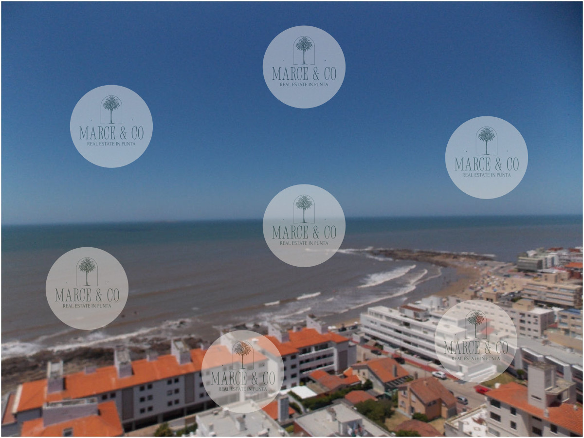 Apartamento ID.185 - En Peninsula, con vista a brava y parrillero propio 