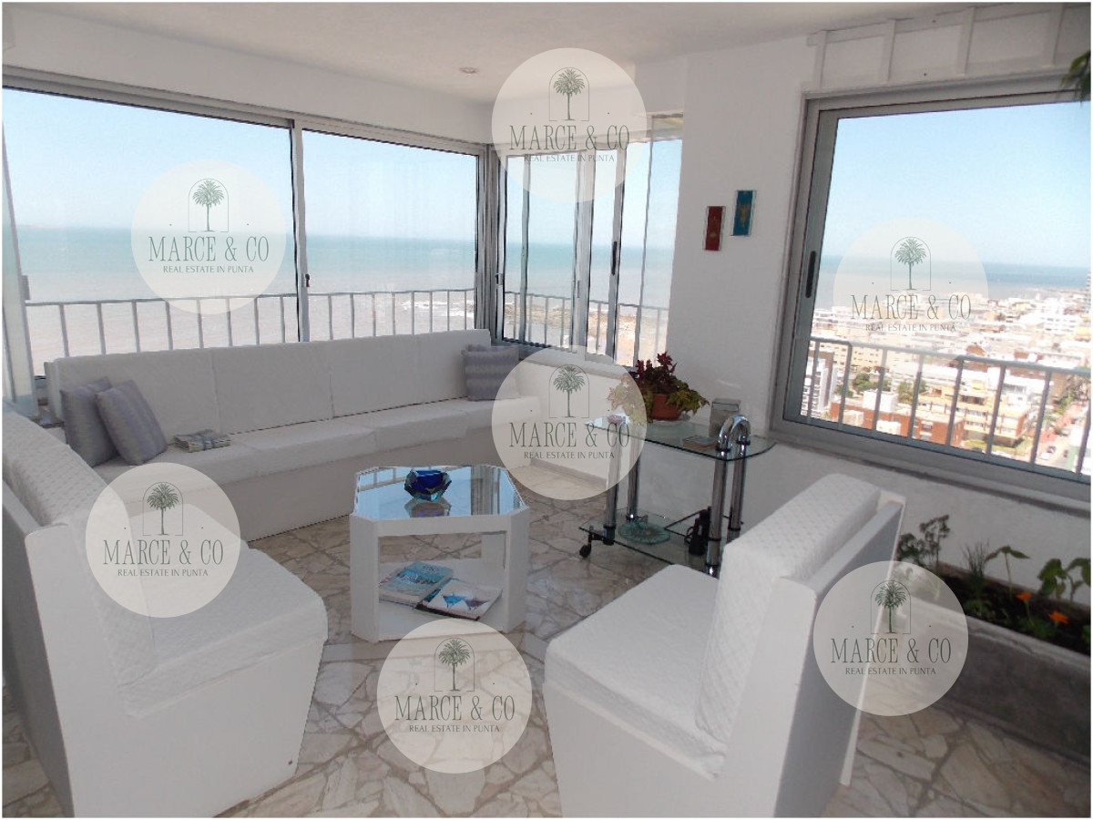 Apartamento ID.185 - En Peninsula, con vista a brava y parrillero propio 
