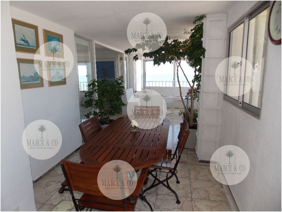 Apartamento ID.185 - En Peninsula, con vista a brava y parrillero propio 