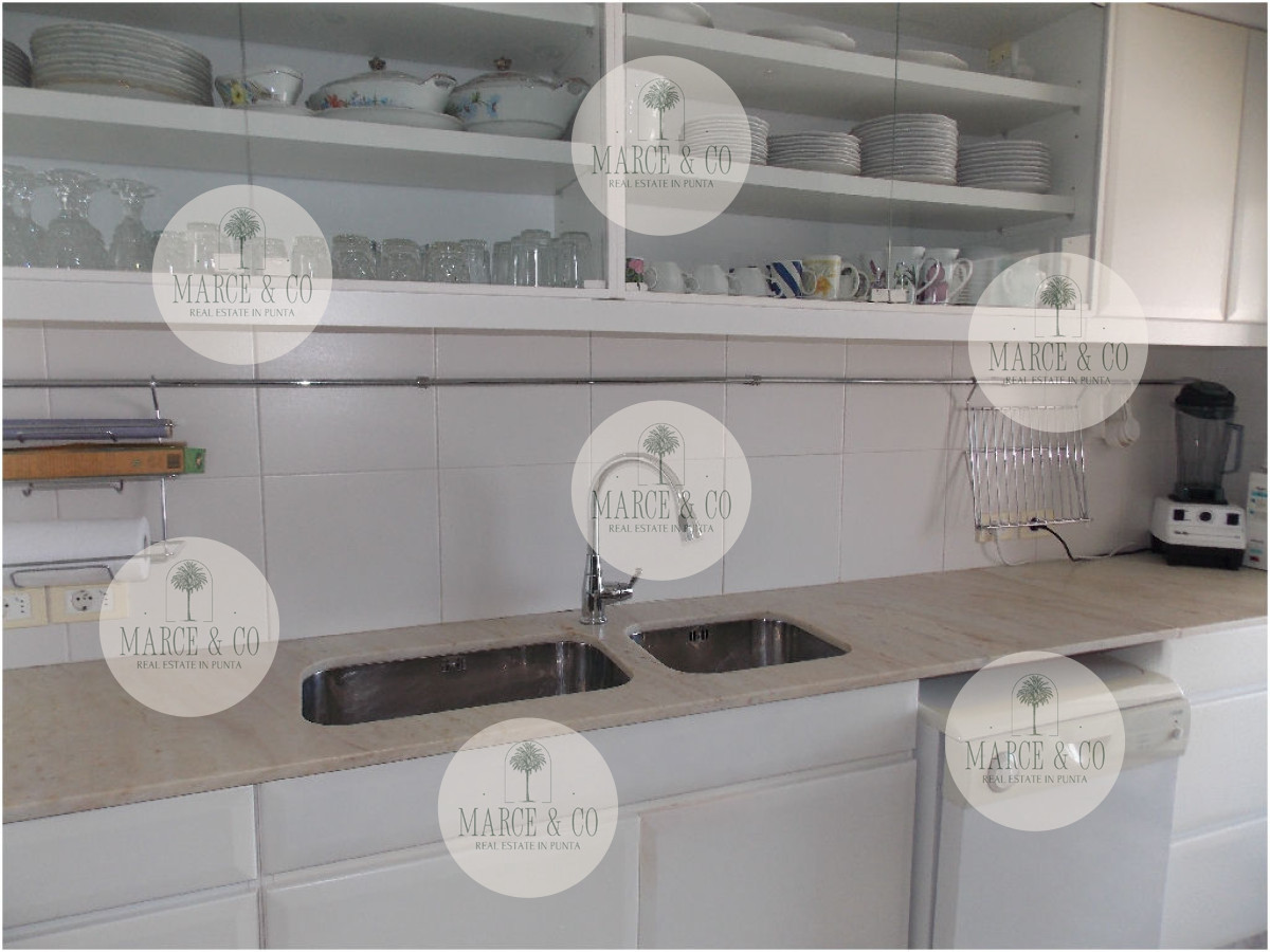 Apartamento ID.185 - En Peninsula, con vista a brava y parrillero propio 