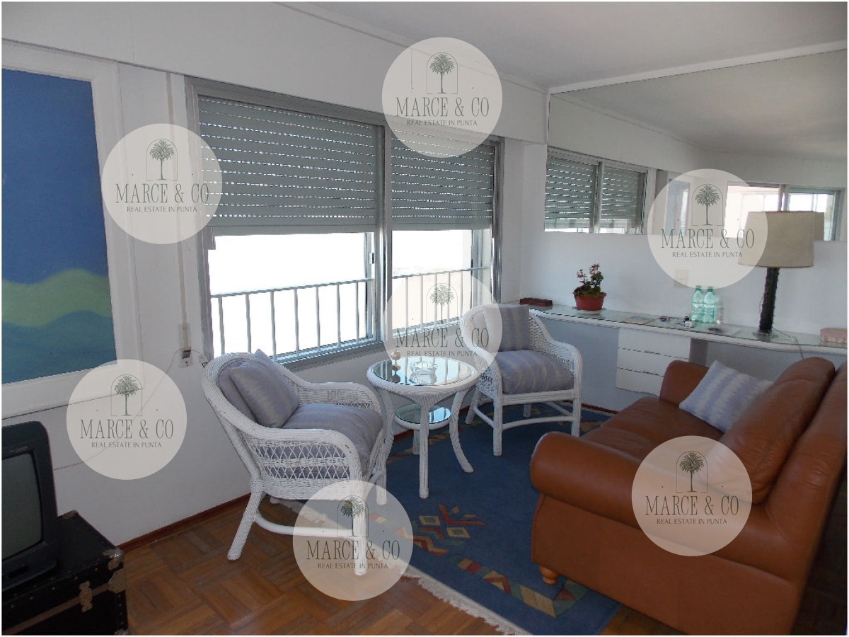 Apartamento ID.185 - En Peninsula, con vista a brava y parrillero propio 