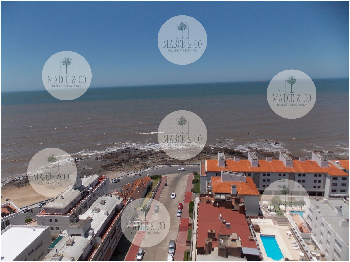 Apartamento ID.185 - En Peninsula, con vista a brava y parrillero propio 